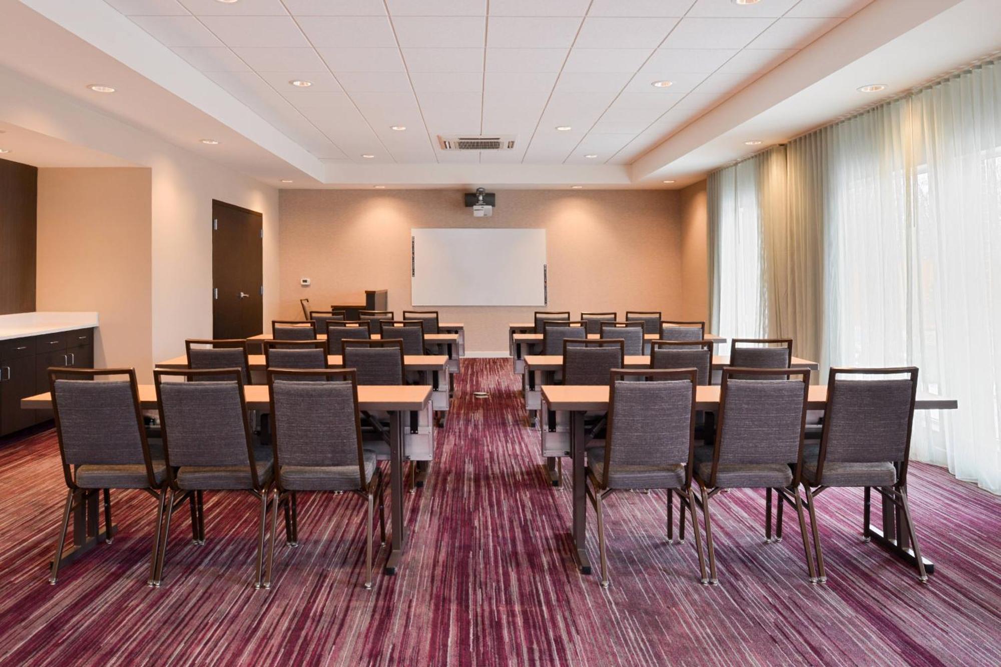 Courtyard By Marriott Toledo North Hotel Exterior foto