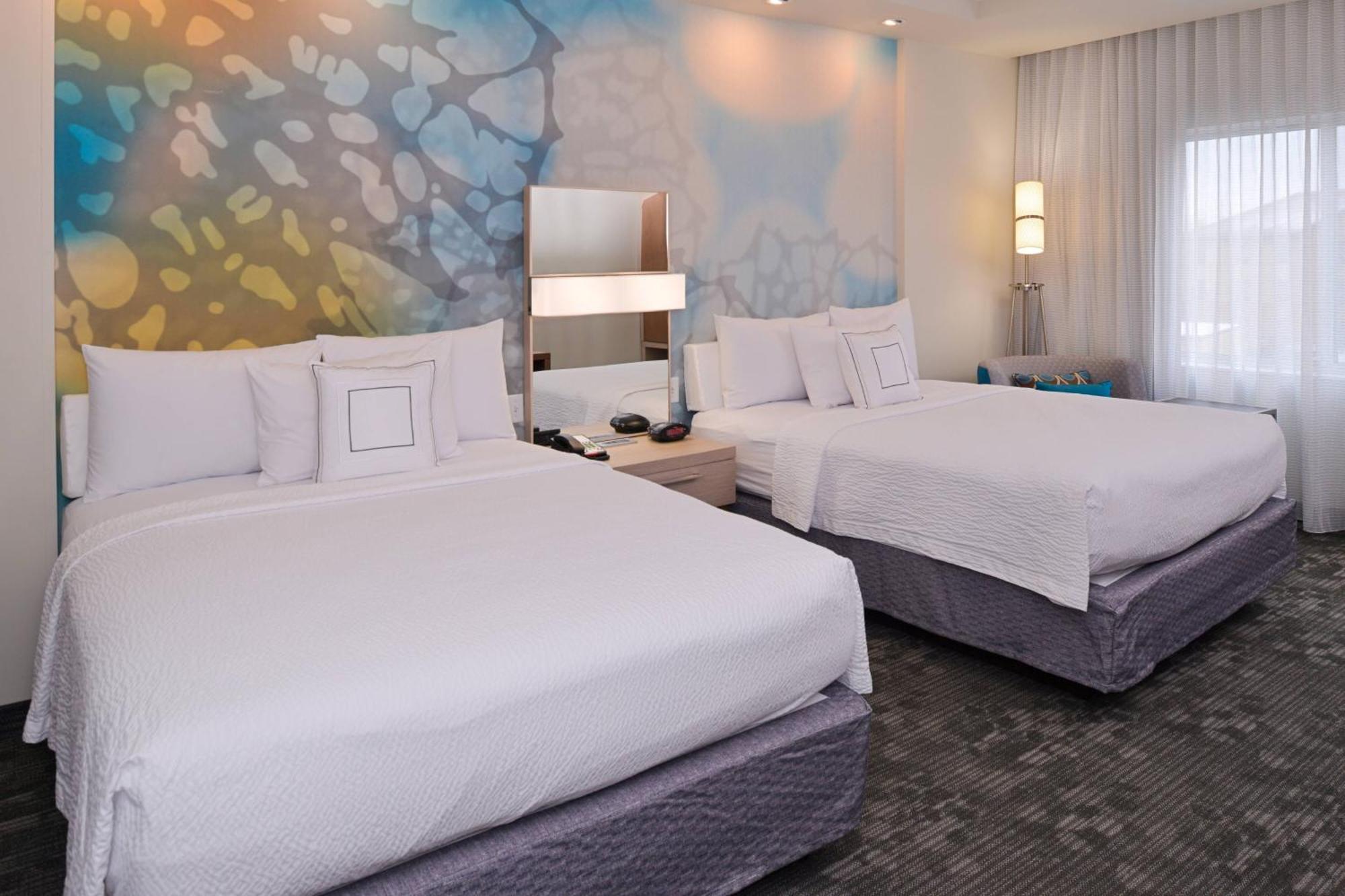 Courtyard By Marriott Toledo North Hotel Exterior foto